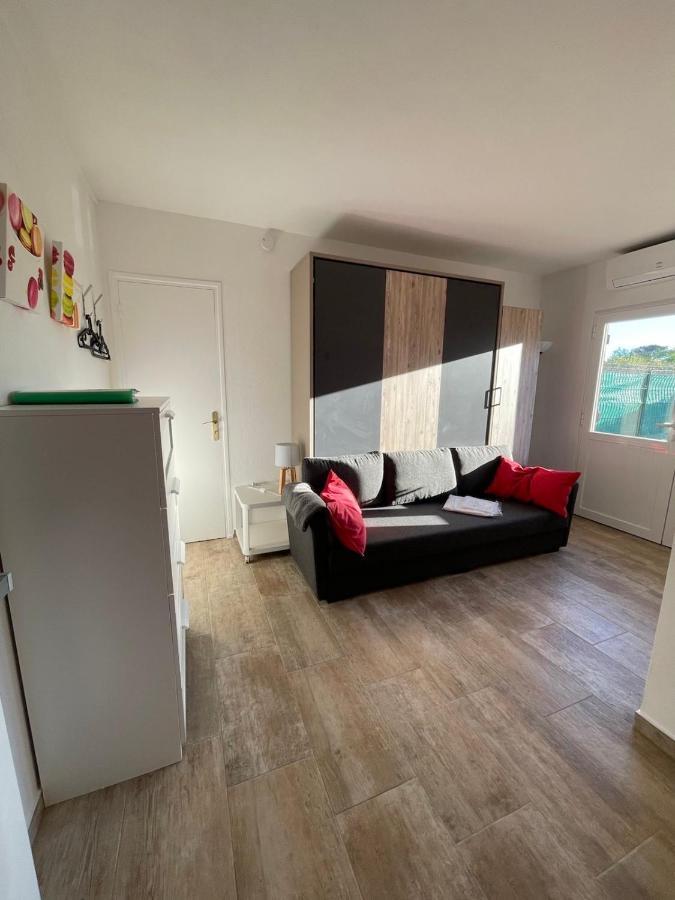 Appartamento Le Club Des Cigales Hyères Esterno foto