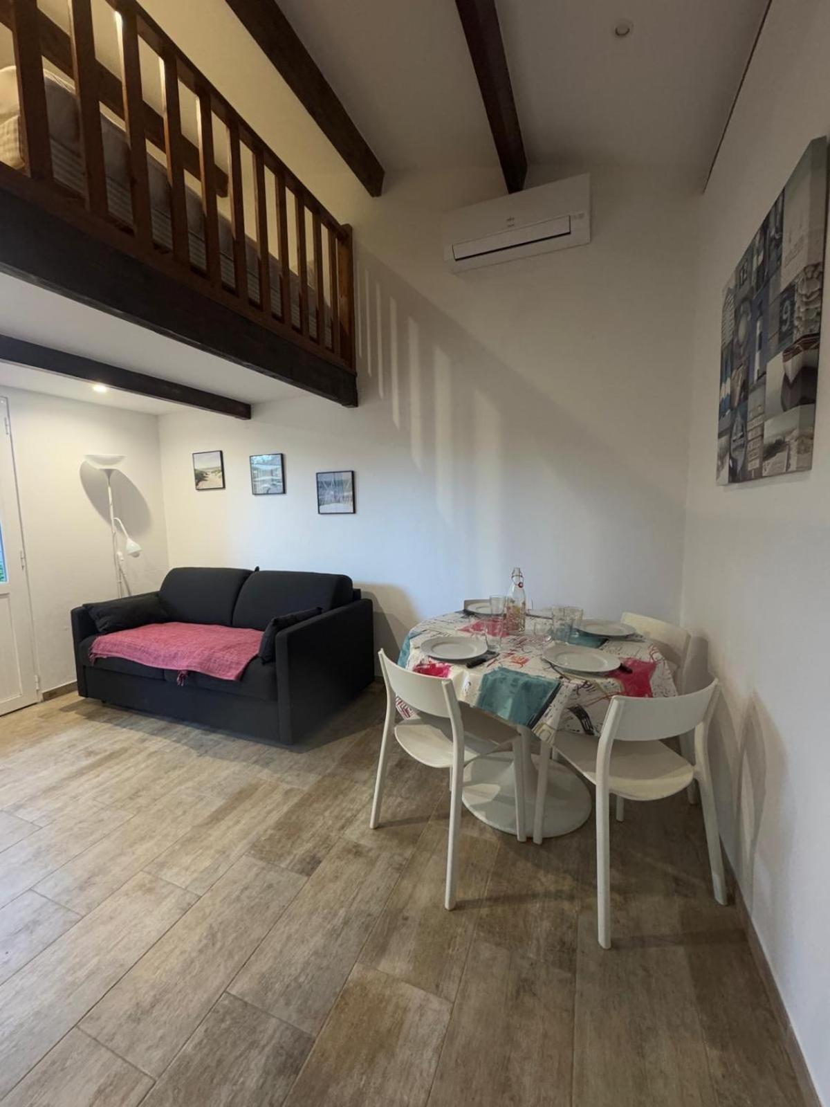 Appartamento Le Club Des Cigales Hyères Esterno foto