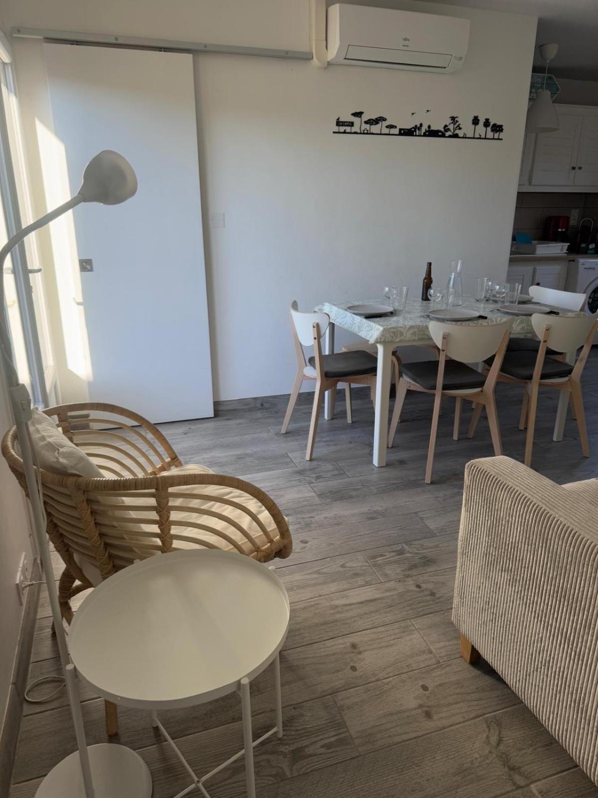 Appartamento Le Club Des Cigales Hyères Esterno foto